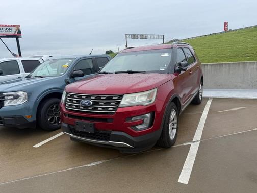 Ruby Red Metallic 2017 Ford Explorer XLT