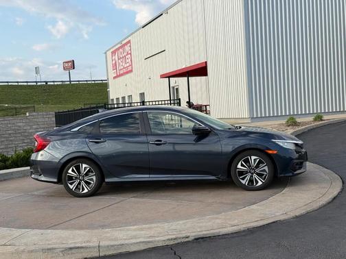 Gray 2016 Honda Civic EX-L