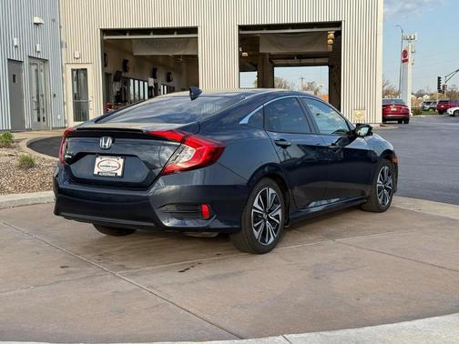 Gray 2016 Honda Civic EX-L