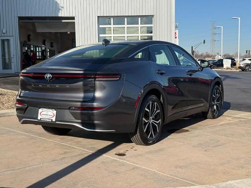 2024 Toyota Crown XLE