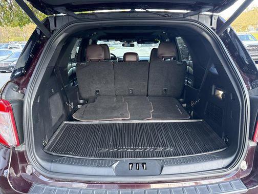 2023 Ford Explorer Platinum