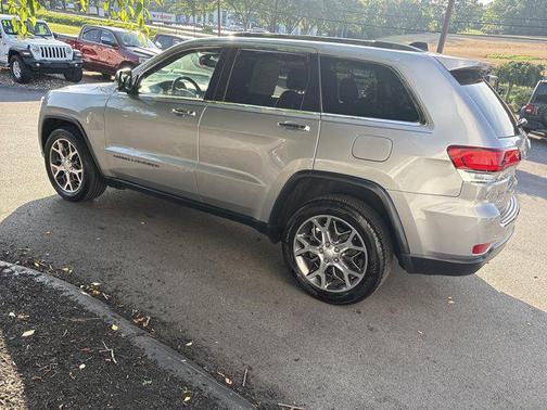 2020 Jeep Grand Cherokee Limited X