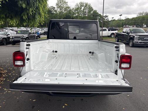 2022 Jeep Gladiator Willys 4x4