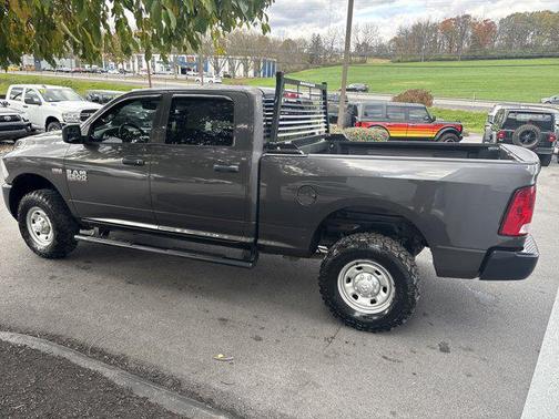 2018 RAM 2500 Tradesman Crew Cab 4x4 6'4' Box