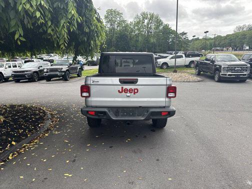 2022 Jeep Gladiator Sport S