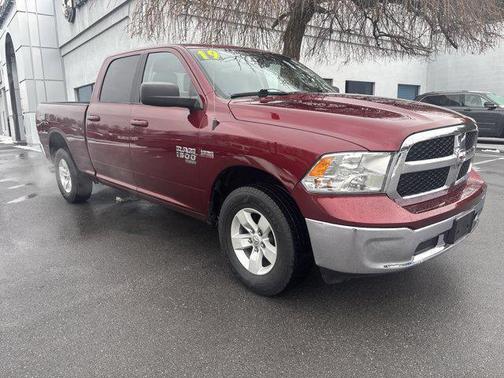2019 RAM 1500 SLT