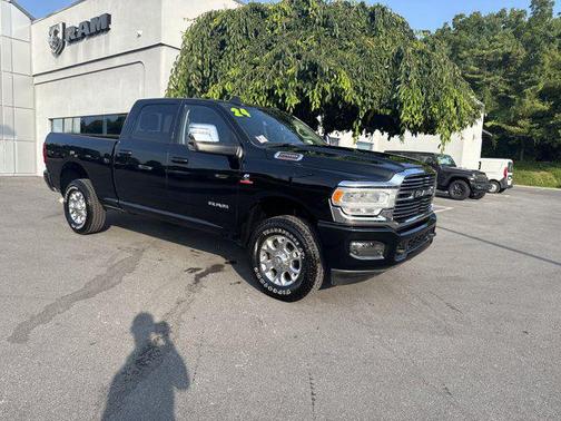 2024 RAM 2500 Laramie Crew Cab 4x4 6'4' Box