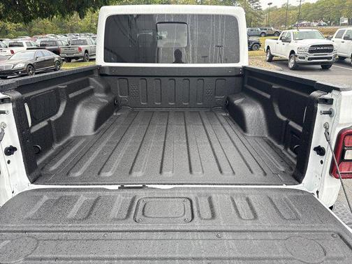 2025 Jeep Gladiator High Tide