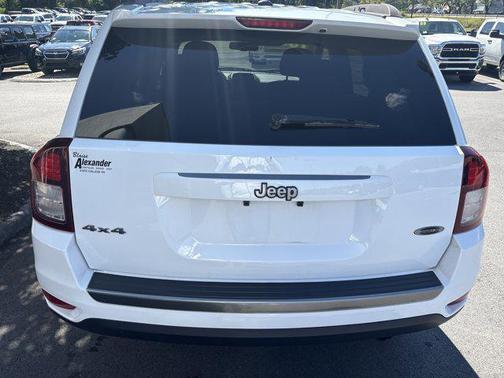 2016 Jeep Compass Sport