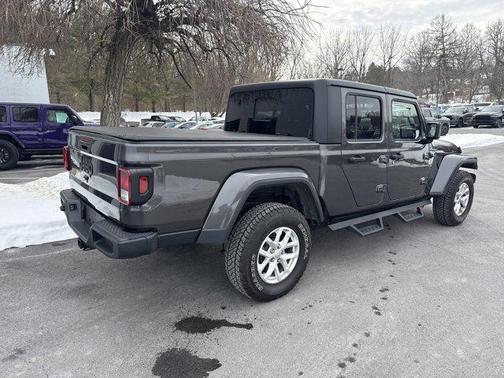 2023 Jeep Gladiator Sport S