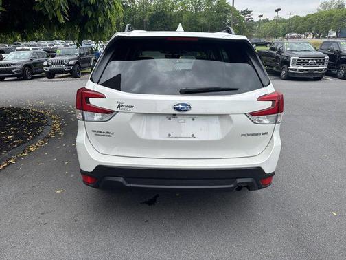 2022 Subaru Forester Premium