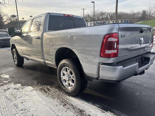 2024 RAM 2500 Laramie Crew Cab 4x4 6'4' Box