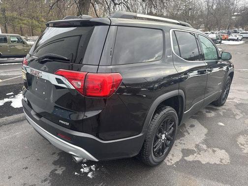 2019 GMC Acadia SLT-1