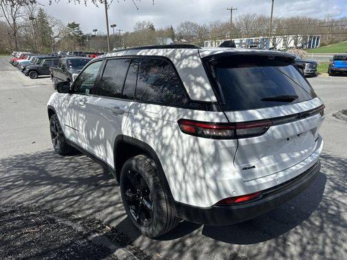 2025 Jeep Grand Cherokee Limited X