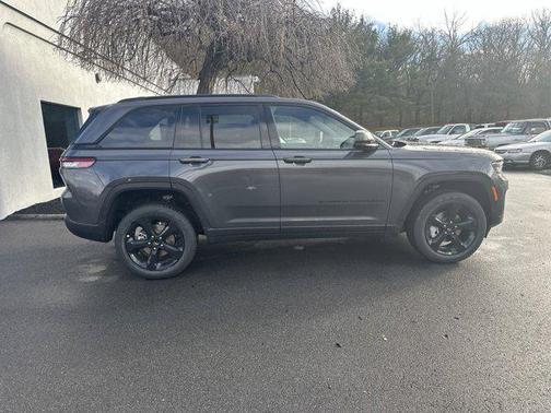 2025 Jeep Grand Cherokee Limited X