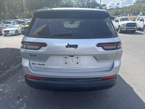 2021 Jeep Grand Cherokee L Altitude