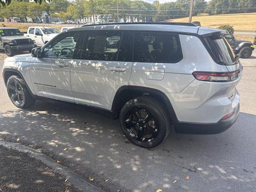 2021 Jeep Grand Cherokee L Altitude
