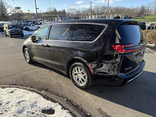 2026 Chrysler Pacifica L