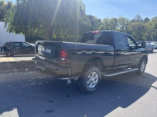 2025 RAM 2500 Big Horn Crew Cab 4x4 6'4' Box
