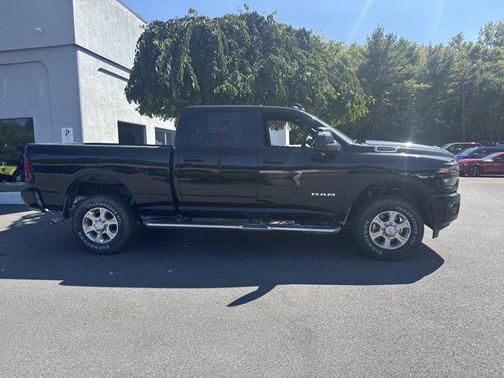 2025 RAM 2500 Big Horn Crew Cab 4x4 6'4' Box