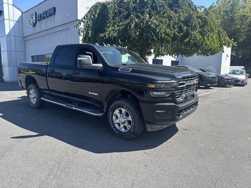 2025 RAM 2500 Big Horn Crew Cab 4x4 6'4' Box