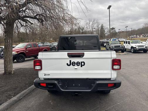 2022 Jeep Gladiator Altitude 4x4