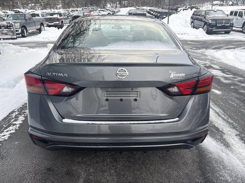 2021 Nissan Altima S FWD