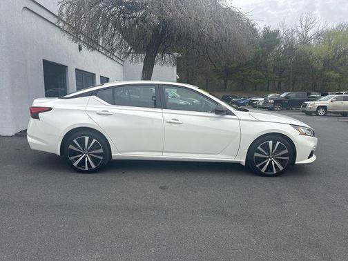 2021 Nissan Altima SR Intelligent AWD