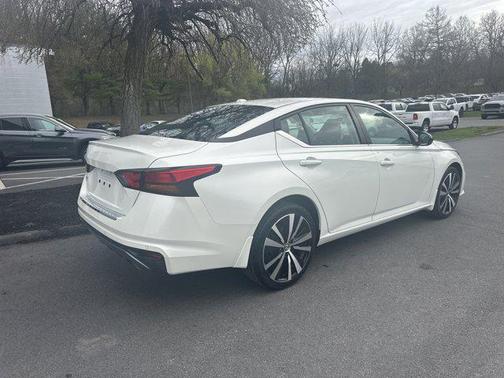 2021 Nissan Altima SR Intelligent AWD