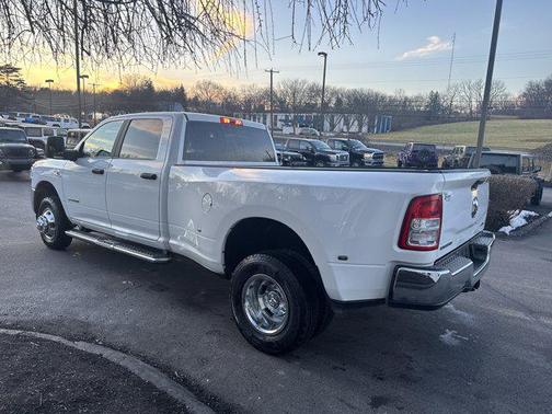 2024 RAM 3500 Big Horn Crew Cab 4x4 8' Box