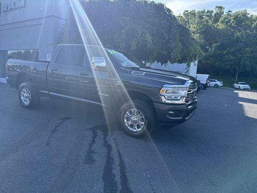 2024 RAM 2500 Laramie Crew Cab 4x4 6'4' Box