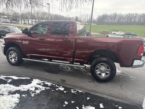 2018 RAM 2500 Tradesman Crew Cab 4x4 6'4' Box