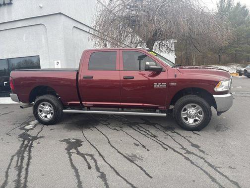2018 RAM 2500 Tradesman Crew Cab 4x4 6'4' Box