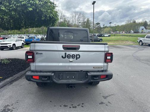 2021 Jeep Gladiator Freedom 4x4