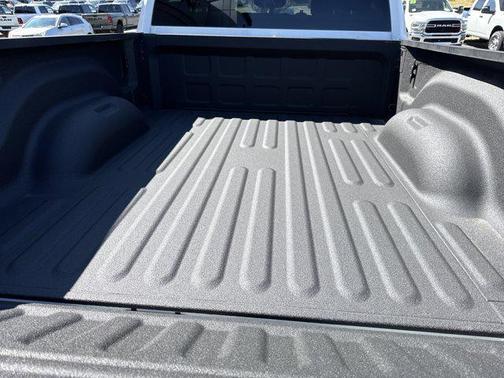 2025 RAM 2500 Big Horn Crew Cab 4x4 6'4' Box