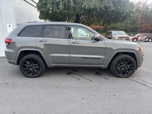 2021 Jeep Grand Cherokee Laredo