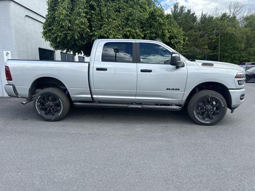 Silver Zynith 2026 RAM 2500 Big Horn Crew Cab 4x4 6'4' Box