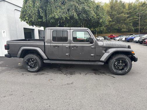 2025 Jeep Gladiator High Tide