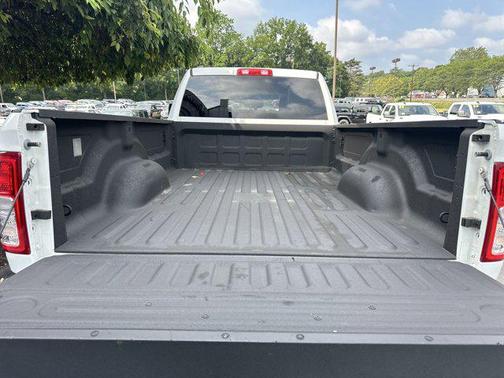 2023 RAM 2500 Tradesman Crew Cab 4x4 8' Box