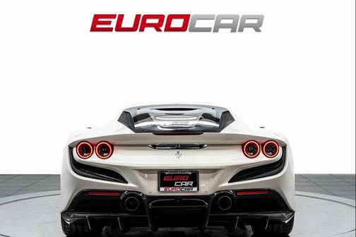 2021 Ferrari F8 Tributo Base