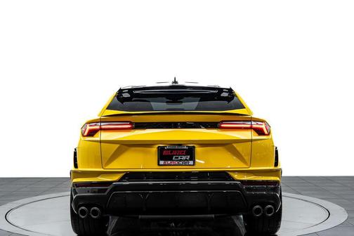 2023 Lamborghini Urus Performante