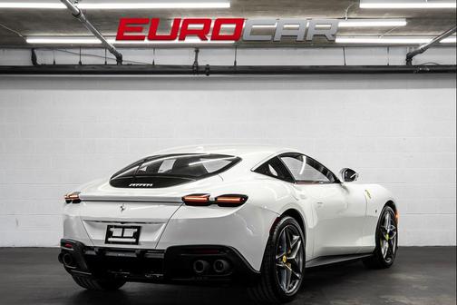 2023 Ferrari Roma *CARBON STEERING WHEEL * PASSENGER DISPLAY*