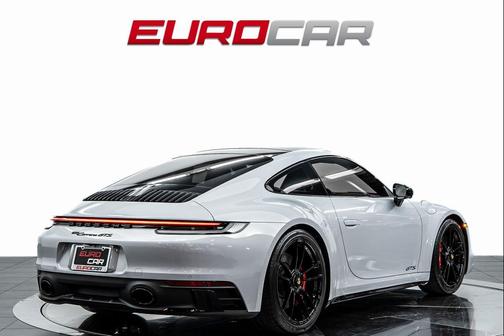 2024 Porsche 911 Carrera GTS