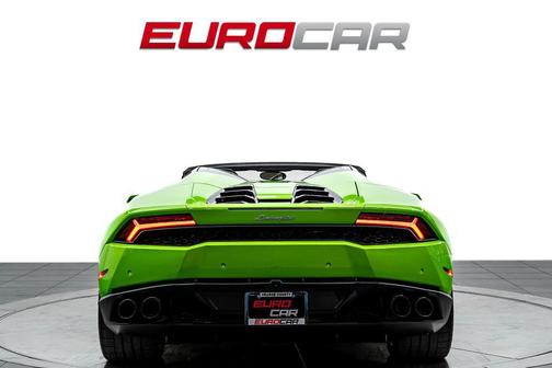 Pearl 2017 Lamborghini Huracan
