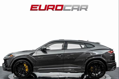 2022 Lamborghini Urus Graphite Capsule