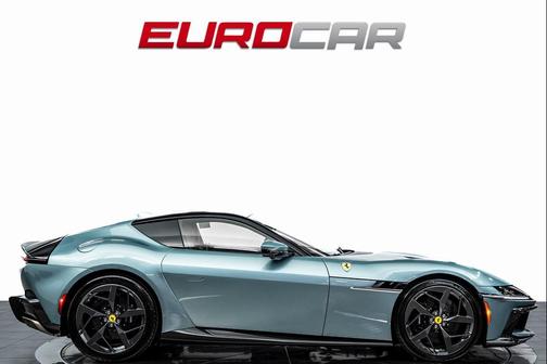 2025 Ferrari 12Cilindri *HUGE CARBON OPTIONS * PANORAMIC ROOF*