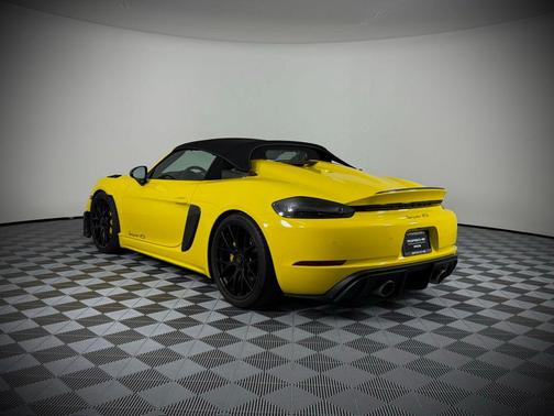 2024 Porsche 718 Spyder RS