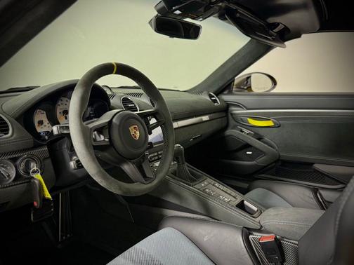 2024 Porsche 718 Spyder RS