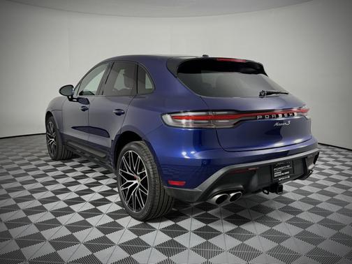 2022 Porsche Macan S