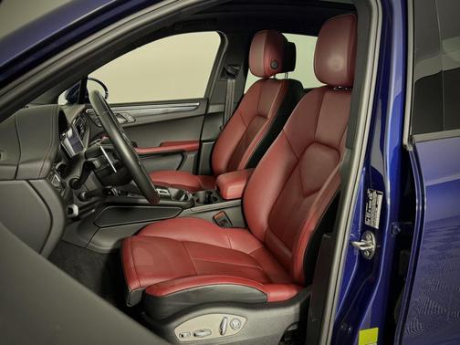 2022 Porsche Macan S